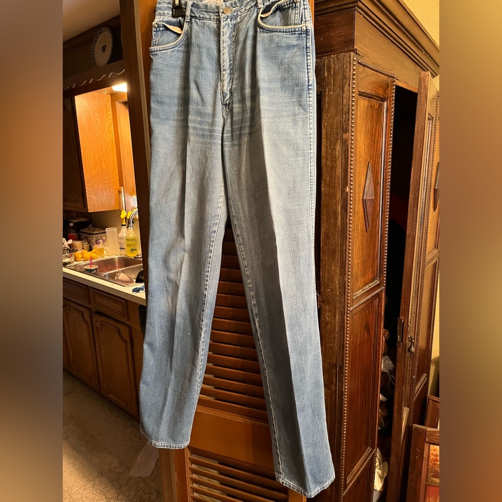 🔴🔴VINTAGE🔴🔴ORGANICALLY GROWN BRAND Vintage High Waisted Jeans. Size 11 Junior